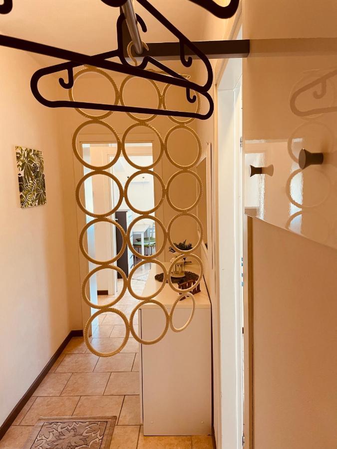 Casa Amelie Apartment Peschiera del Garda Luaran gambar