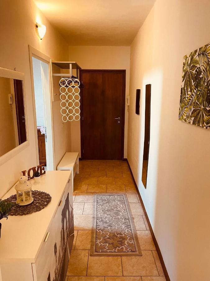 Casa Amelie Apartment Peschiera del Garda Luaran gambar