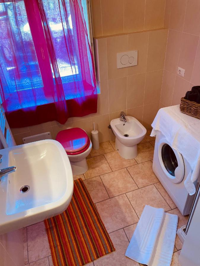 Casa Amelie Apartment Peschiera del Garda Luaran gambar