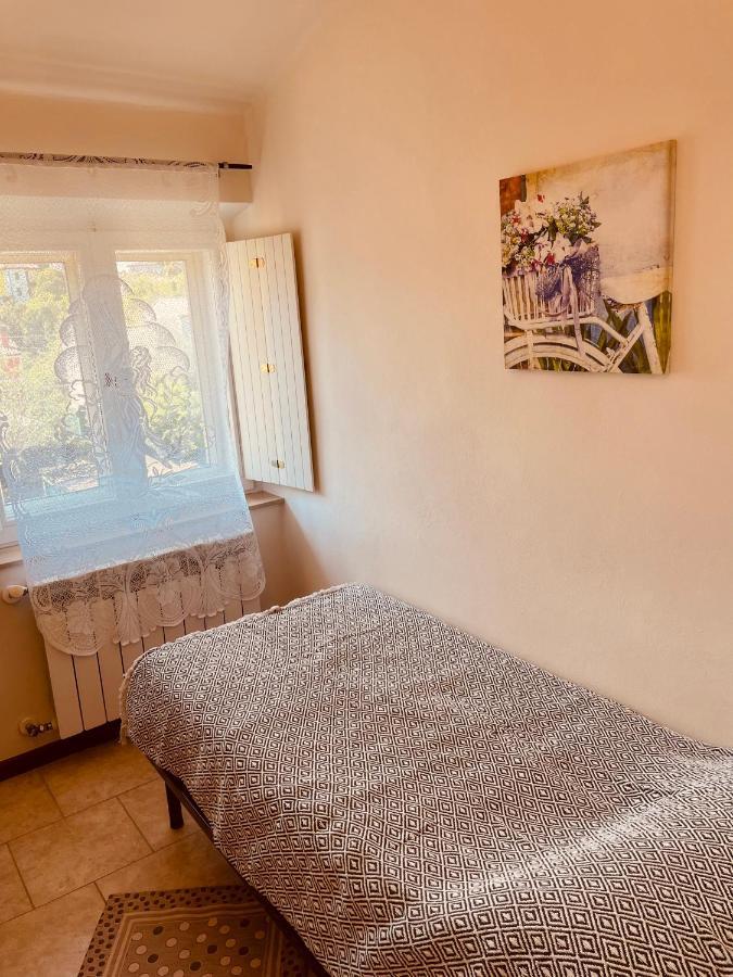 Casa Amelie Apartment Peschiera del Garda Luaran gambar